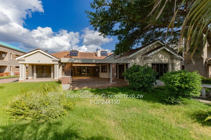 house for sale in arlington estate (Sole Mandate)