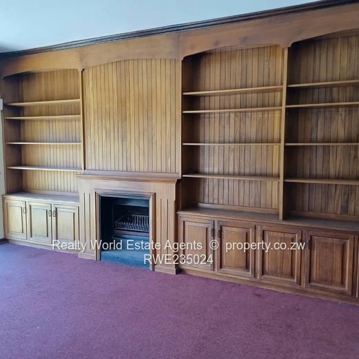 Three Bedroomed Property To Rent-Suitable for Commercial Use