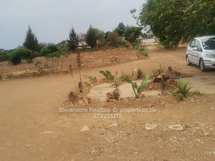Prime stand with Cottage in Galloway Park, Norton 