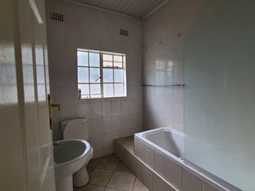 2 Bedroom Garden Flat