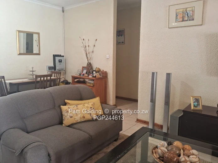 Charming 3 Bedroom Townhouse Newlands