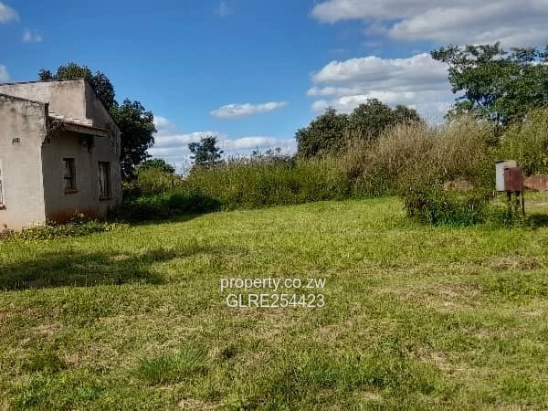 Hogerty Hill 4,348m² — Subdividable Stand on Tarred Road