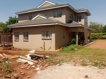 4 Bedroom Garden Flat
