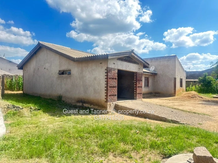 4-Bedroom House For Sale In Chitungwiza 