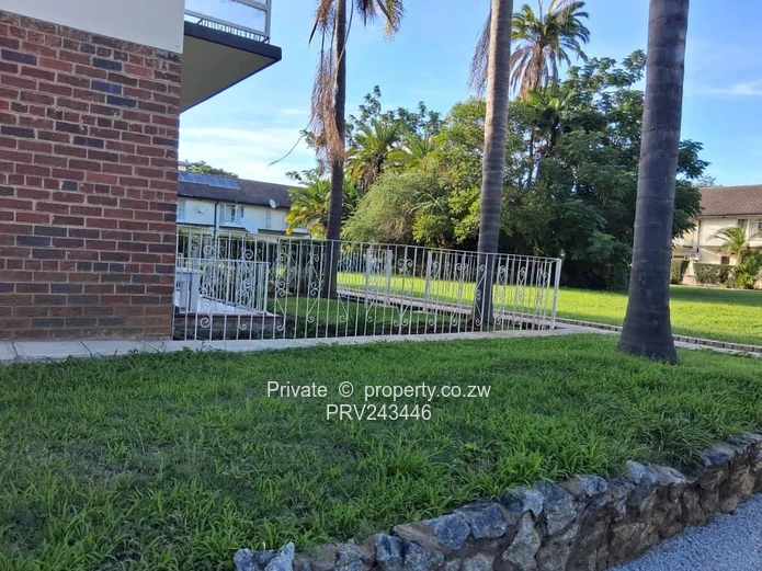 Neat 2 bed duplex garden flat for Rent