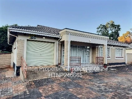 Fully Furnished 3-Bed Garden Flat with Pool in Highlands