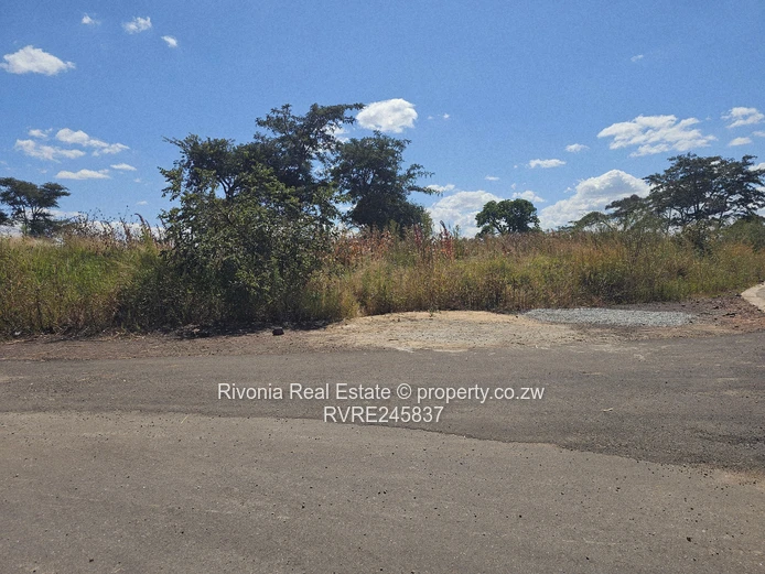 3192 m² Stand in Buckland Terraces, Pomona — Gated, Tarred Road