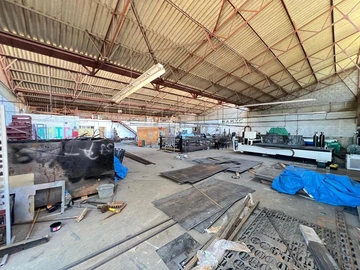 Warehouse & Factory