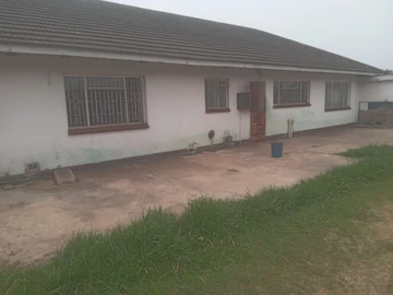 4 Bedroom Flat & Apartment