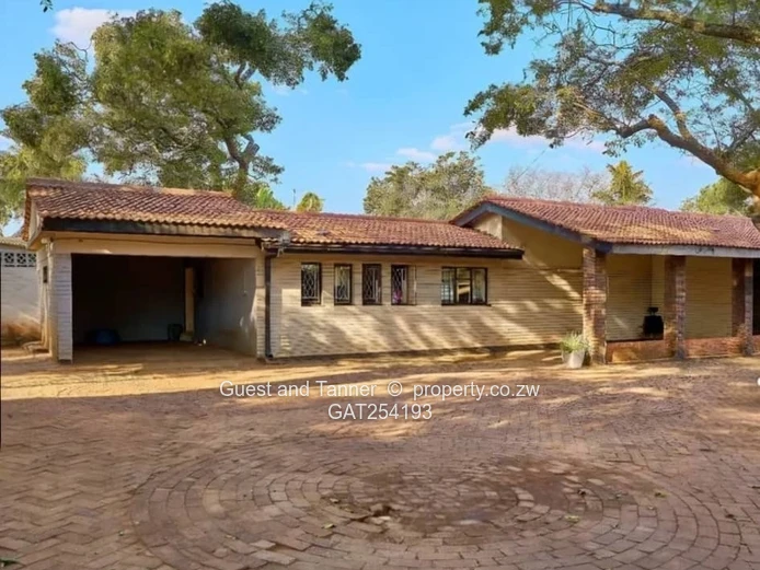 HILLSIDE- COMMERCIAL/RESIDENTIAL PROPERTY ON 1,729m²