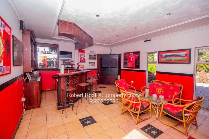Prestigious Highlands Address-Spacious Family Home