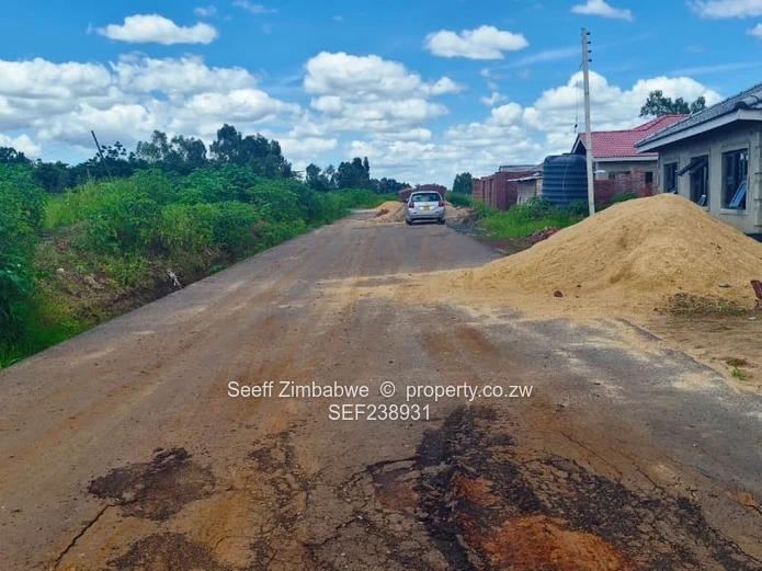 Prime 453m² Stand in Cold Comfort — Tarred Road & Services