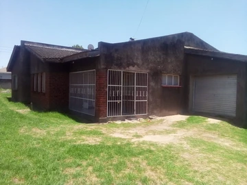 3-Bedroom Family Home in Zimre Park, Harare East - 700m² Land, House Mortgage accepted
