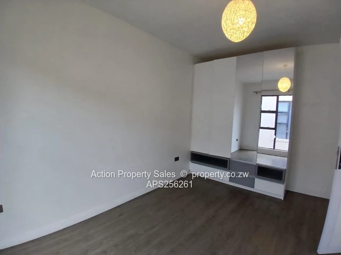 2 Bed Jacobs Park Unit For Sale! 