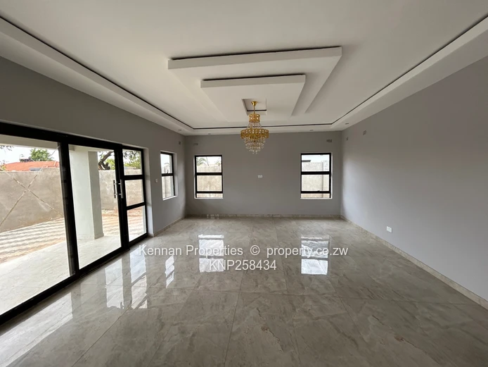 Luxury Modern Living – Close To Westgate Shopping Centre