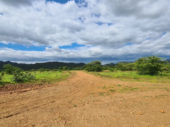 500sqm stands along the main road for 12k with terms.promotional price