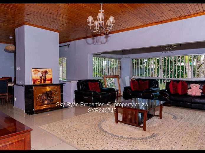 Kwekwe, Southwood House For Sale
