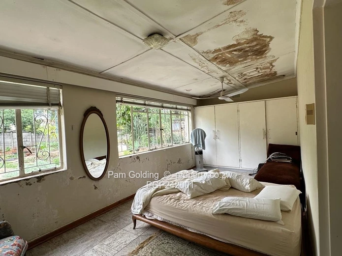 Charming, Compact Residence Set On Spacious Land