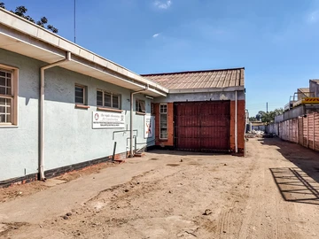Warehouse & Factory