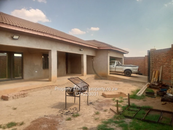 Newly built exceptional home !!