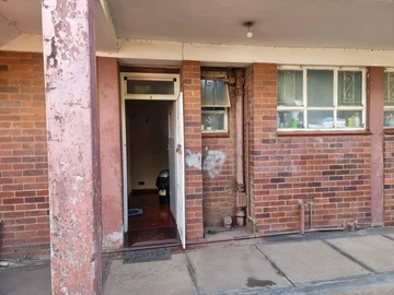 Flat & Apartment
