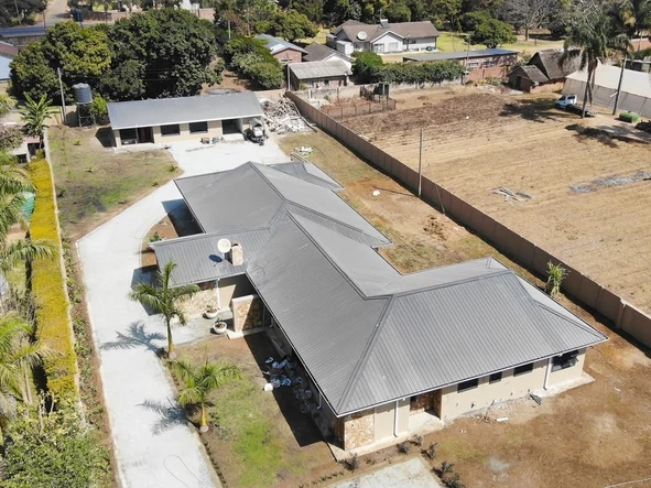 6 Bedroom House