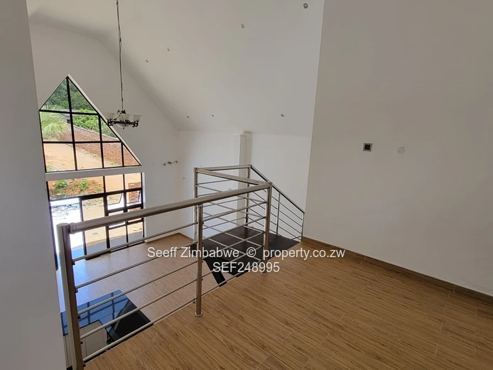 Modern 4-Bed Cluster Home — Private Garden, Pool, Gym, Close to Reekworth School