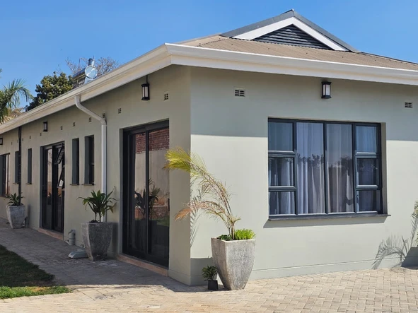 3 Bedroom Garden Flat