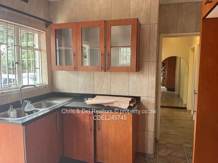 House to rent in Haig Park