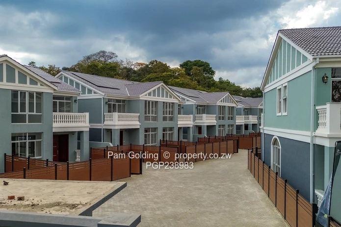 Luxury 4-Bedroom Duplexes in the Heart of Strathaven (Sole Mandate)