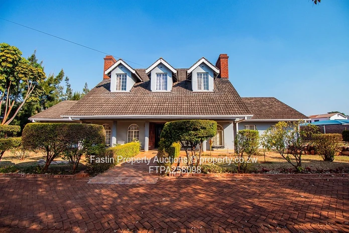  5 Bedroom Home For Sale In Helensvale