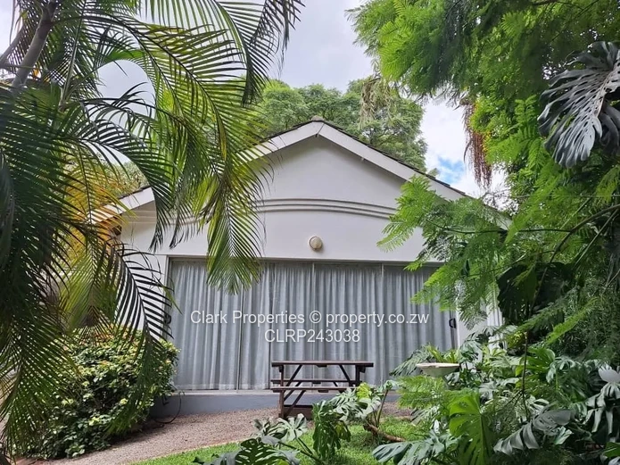 Fully Furnished Cottage To Rent In Avondale!