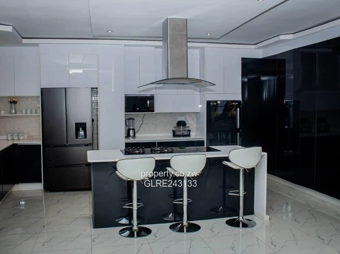 3-Bed Sunway City Home with Borehole & Solar Geyser