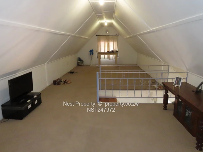 Charming double Storey Home in Borrowdale Brooke!