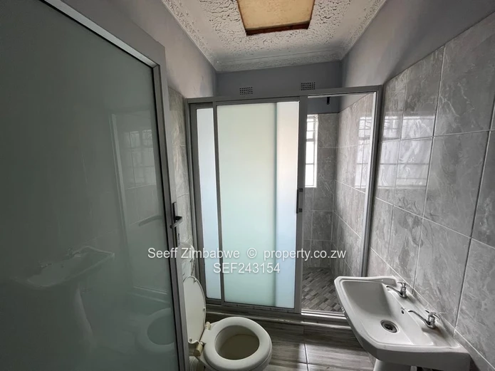 Charming 3-Bedroom Home with Modern Conveniences