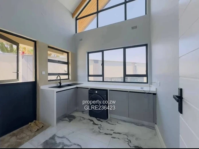 Pomona Morden House FORSALE 