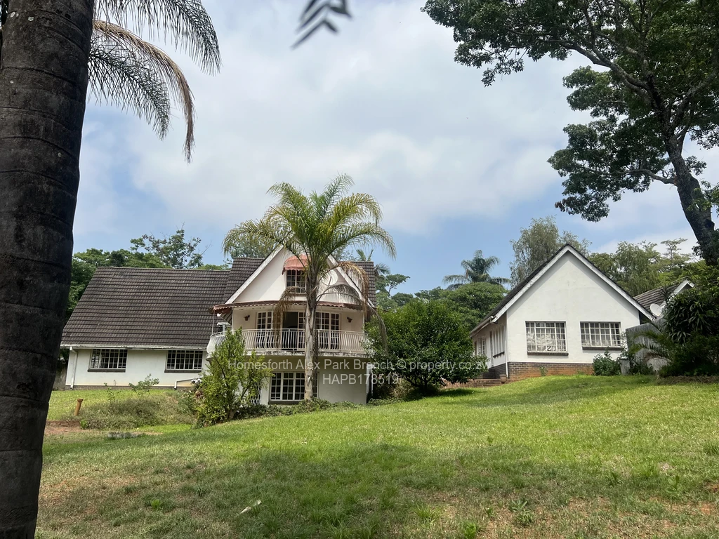 4 Bed Houses for Sale in Borrowdale HAPB178519