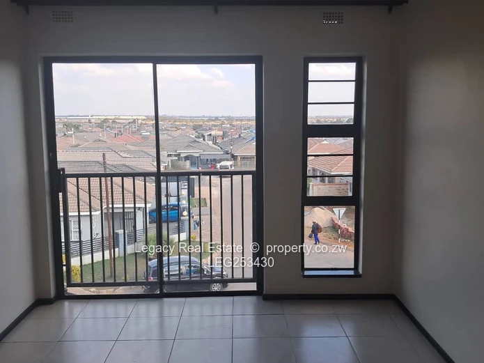Aspindale Park 2BR — Modern Unit with Lift & 24hr Security (Sole Mandate)