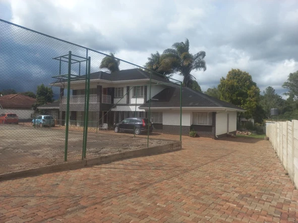 7 Bedroom House