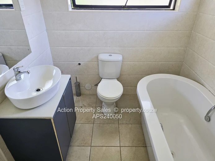 Luxurious Townhouse For Sale In The Brooke! 