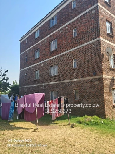 Mufakose 2-Bed Apartment - Tiled Floors & Fitted Kitchen (Sole Mandate)