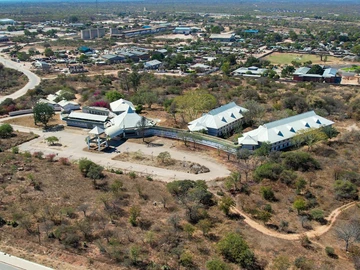 Hotel & Lodge