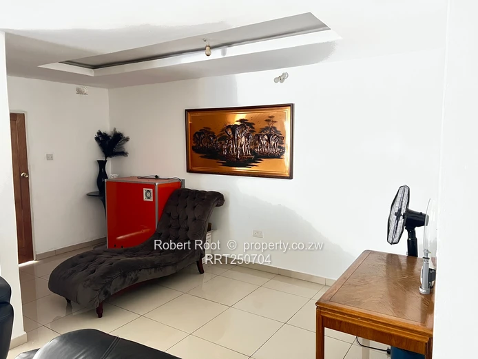House for sale in Monavale