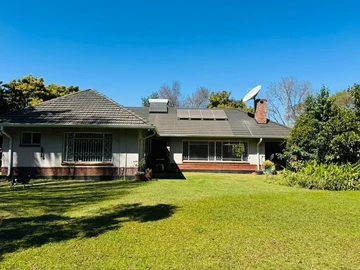 Solid 3 Bedrooomed Family Home 
