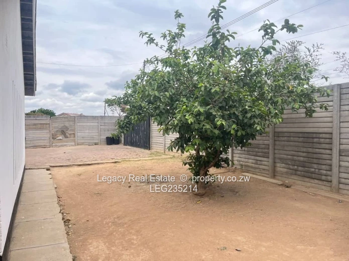 Secure Family Home for Sale in Zimre Park
