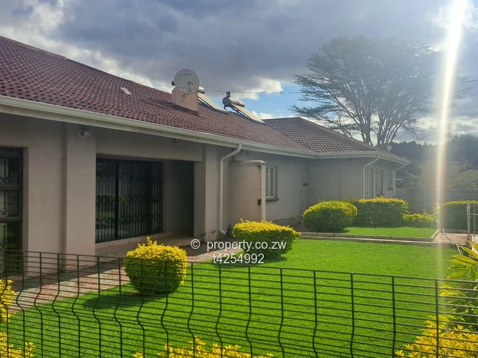 Greystone Park neat 6 bedroomed house to Rent 