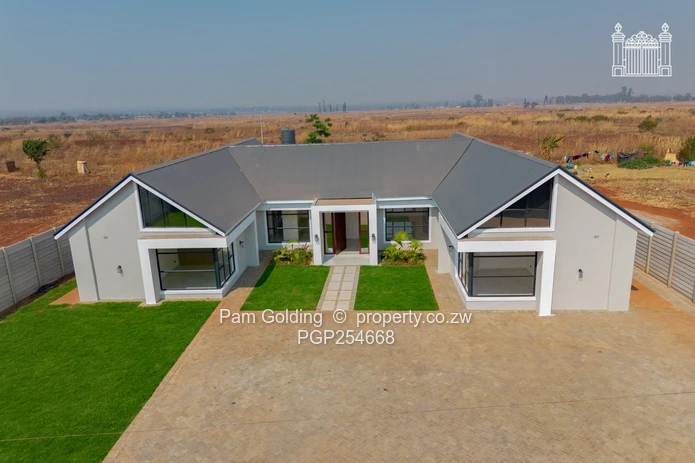 Newly Built 5-Bedroom Home In Mount Pleasant Heights