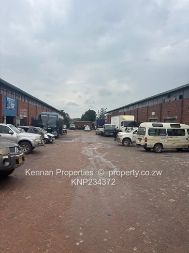Warehouse To Let In Lochinvar