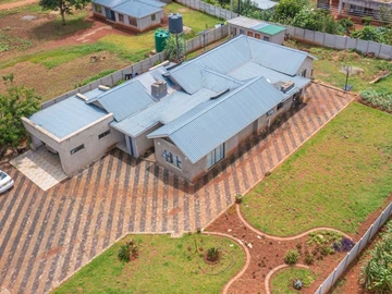 Neat 4 bedroom house newly built