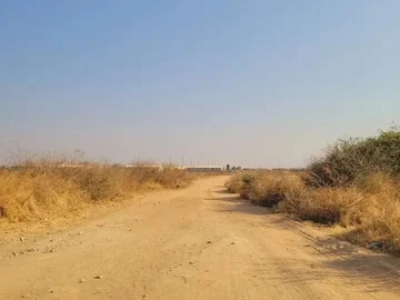 Commercial & Industrial Land